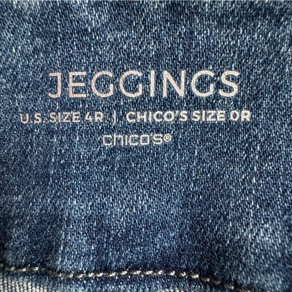 Chico’s Pull On Jegging Denim Stretch Jeans - Picture 6 of 9